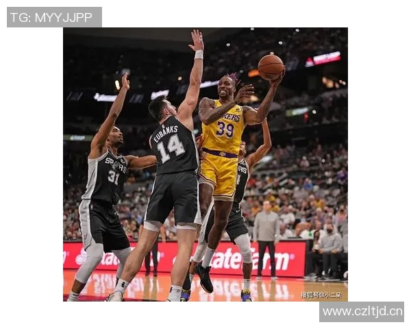 沃格尔为湖人2020冠军正名从园区到主场都能夺冠 质疑声挡不住我们拿冠军