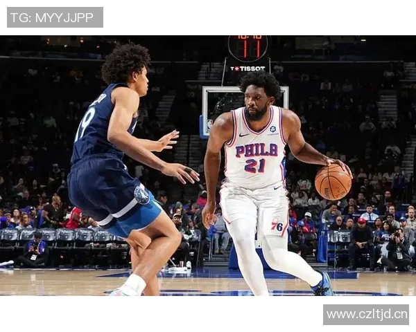 埃奇库姆和恩比德二人转 接他传球三分再中76人8-0分差缩小至2分